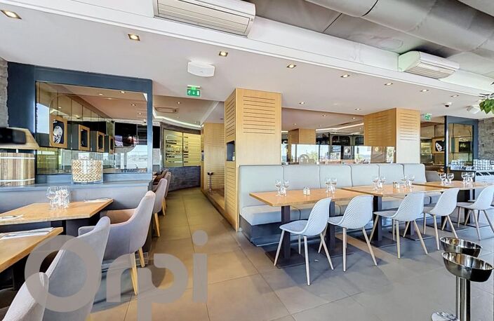 À VENDRE – Fonds de commerce Restaurant avec terrasse face à la mer – Sainte-Maxime — photo 2