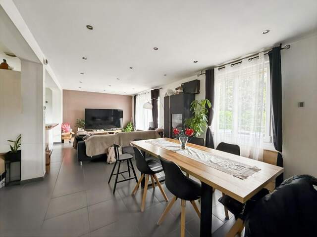 Maison À Vendre — photo du bien