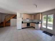 Maison, vue dégagée sur campagne — photo 2