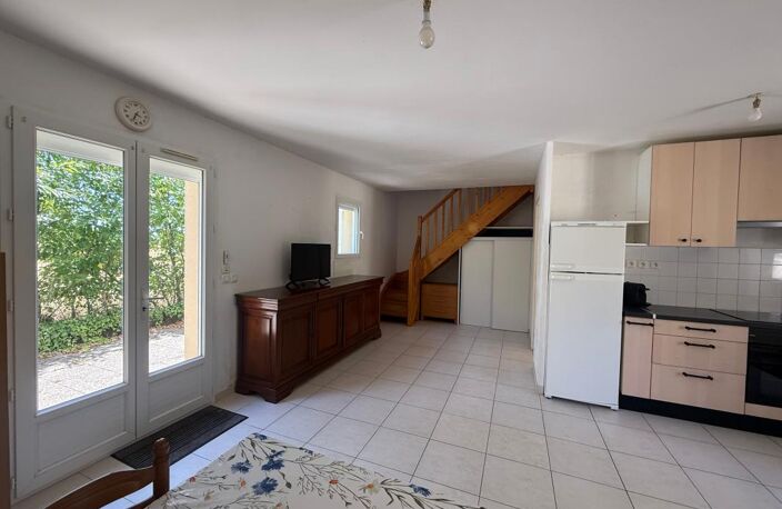 Maison, vue dégagée sur campagne — photo 4