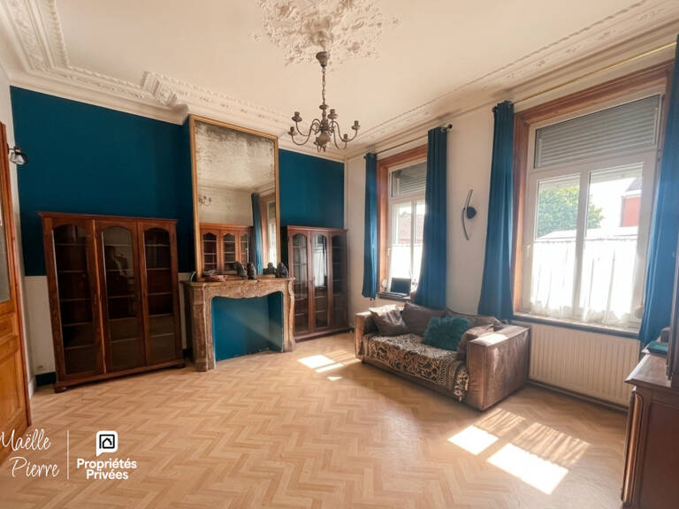Maison Morbecque 7 pièce(s) 196 m2 - Cachet de l'ancien, beaux volumes et fort potentiel — photo 1