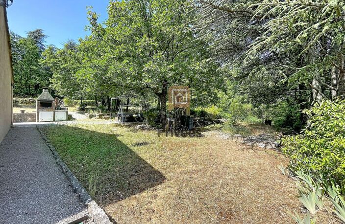 Villa T5 plain-pied 119 m², Terrain 1750 m², 4 chambres, Garage , Au calme , Saint-Maximin 83470 — photo 4