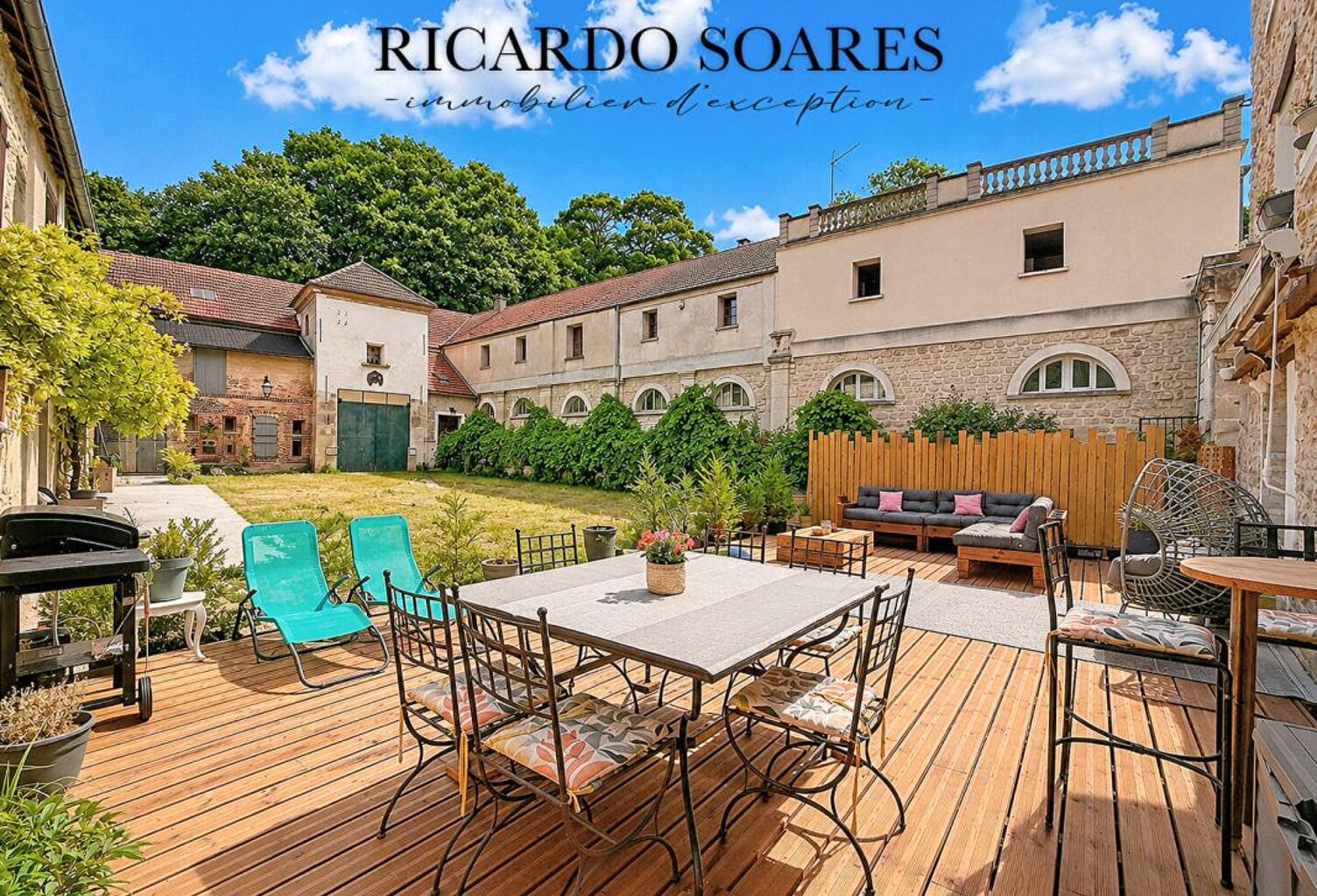 95500 LE THILLAY - DEMEURE DE CARACTÈRE DE 1820 / 206 m² au sol / CHARME & VOLUMES EXCEPTIONNELS / 4 ou 6 CHAMBRES — photo 1