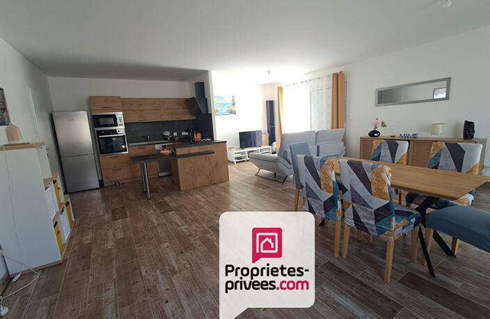 MAISON CONTEMPORAINE  TRES RECENTE 98 M2 3 CHAMBRES INTRA MUROS FONTENAY LE COMTE — photo 3