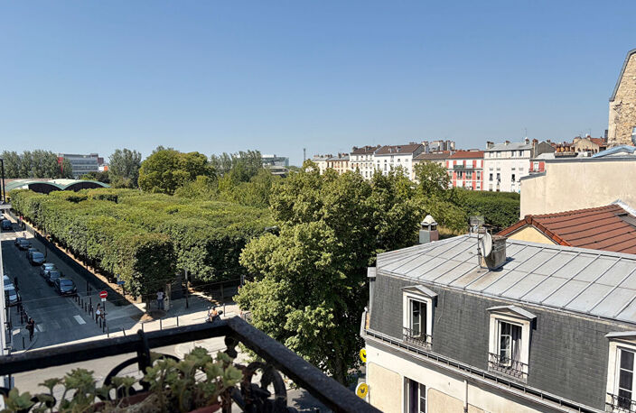 F3/4 de 97 m² au sol et 66 m2 Loi Carrez — photo 2