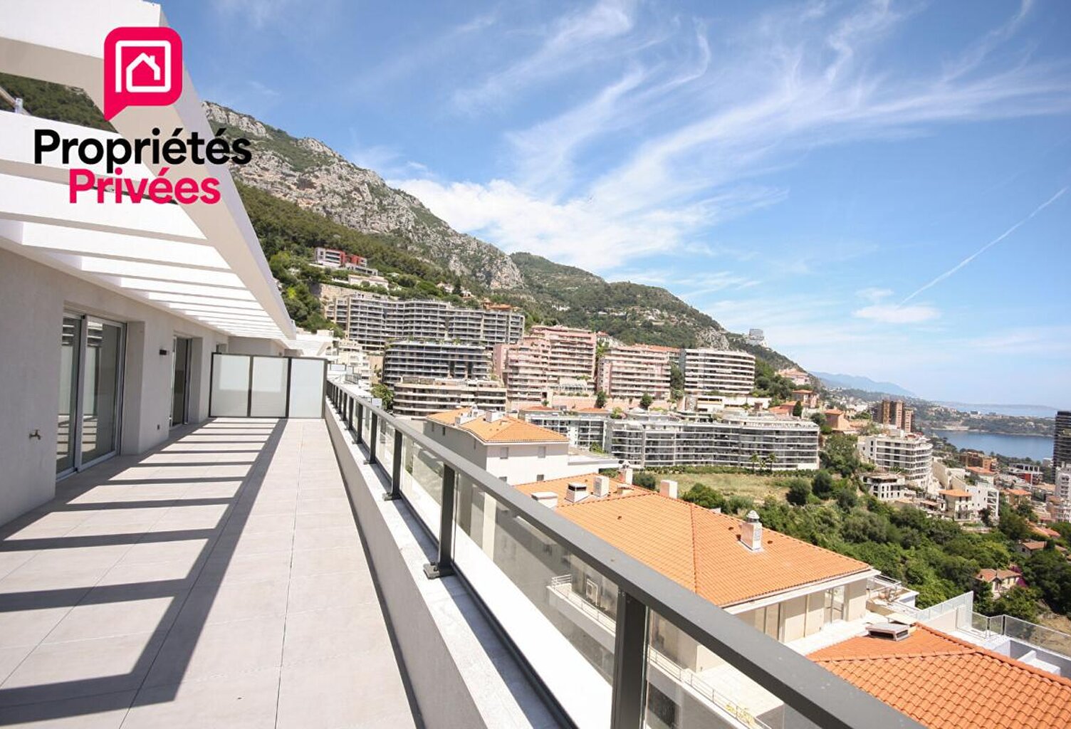 BEAUSOLEIL PENTHOUSE D'EXCEPTION AVEC VUE MER ET MONACO — photo 1