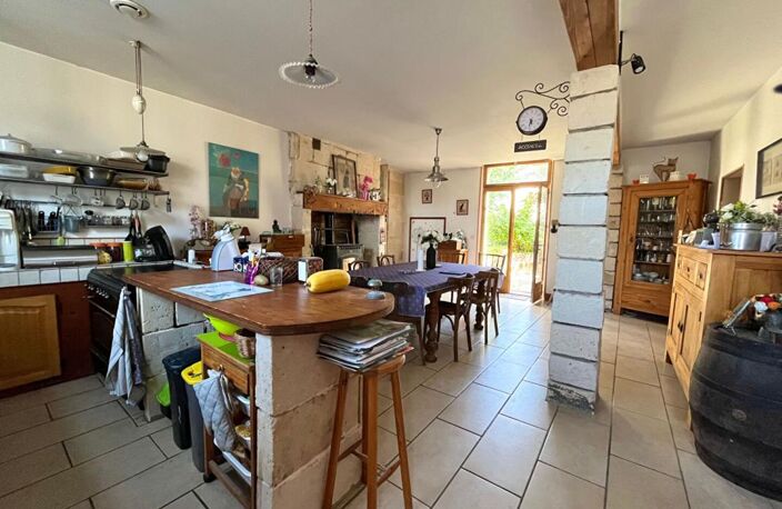 Maison  Longère de 7 pièce(s) 198 m2 -Terrain 868 m² - Dépendances — photo 3