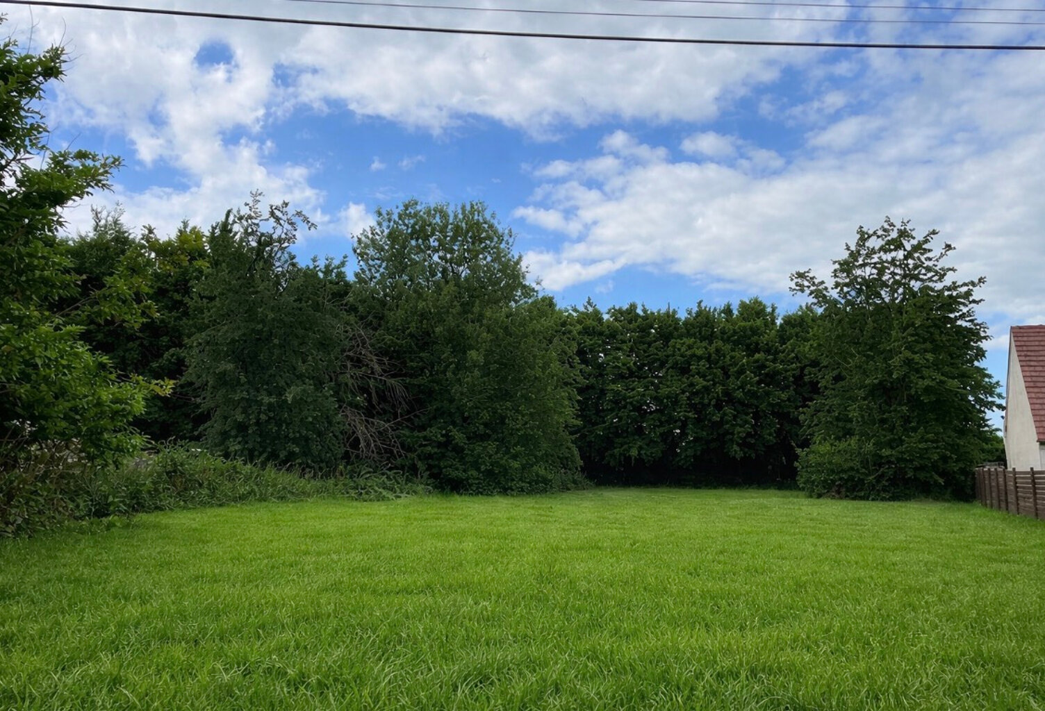 Terrain plat constructible de  917 m² — photo 1