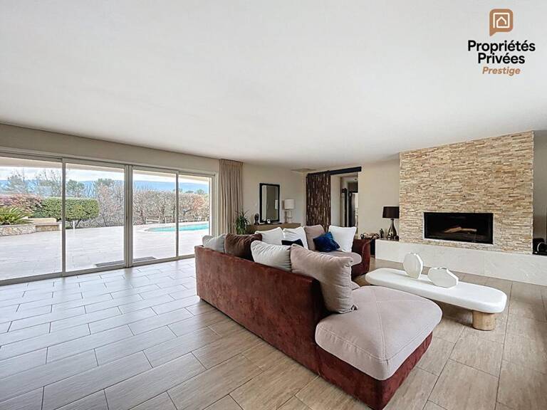 Villa plain-pied 205 m², 4 ch. , Piscine chauffée 5×9 , Vue Mont Aurélien , Parcelle constructible, DPE B , Ollières 83570 — photo 1