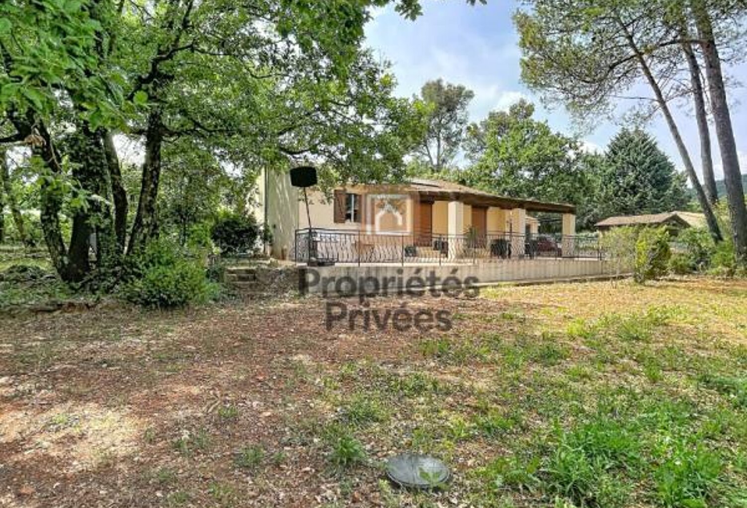 Villa 4 pièces 88m² - Gareoult - Terrain 2390m² PISCINABLE - Garage + Carport — photo 1