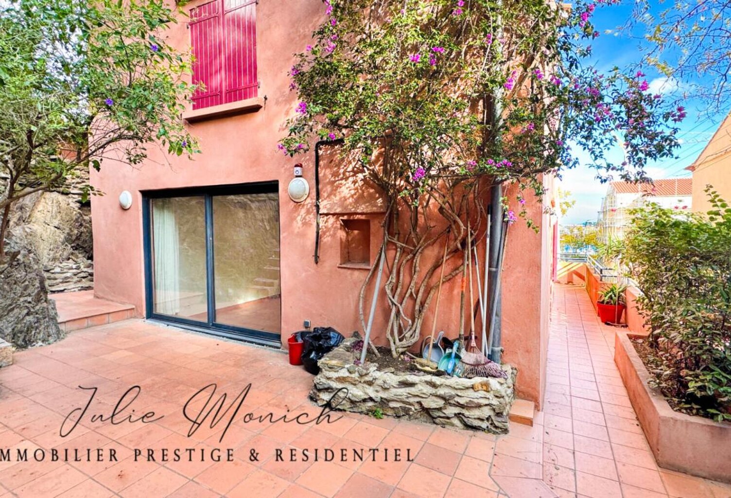 MAISON 3 FACES AVEC TERRASSES ET JARDIN — photo 1