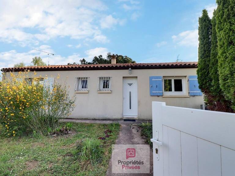 Maison 5 pièces de 106 m2 - 4 chambres - Garage - Terrasse plein sud - 3 places privatives dans la propriété -cabanon de jardin- — photo 1