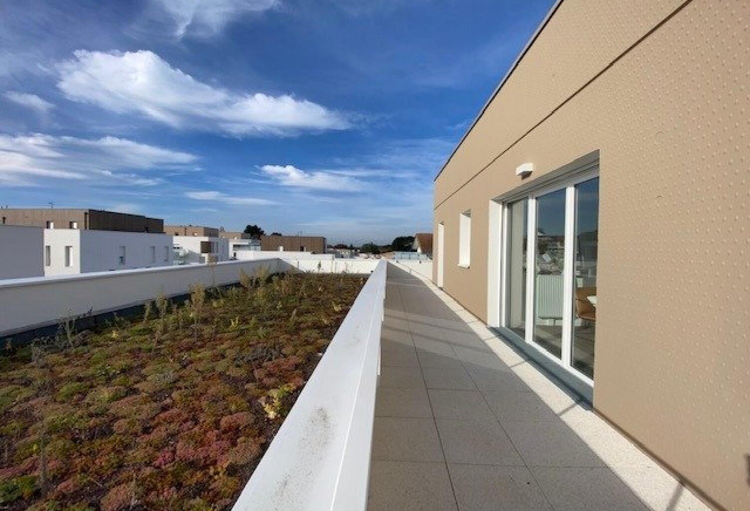 LES SORINIERES - APPARTEMENT Type 4 - 84m² -Terrasse 45m² — photo 1