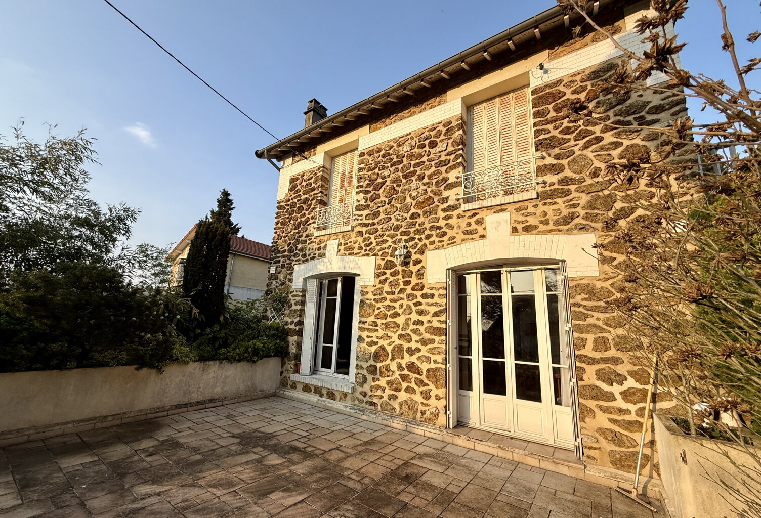 Maison familiale meulière 152m2 plus Sous sol et box, centre — photo 1