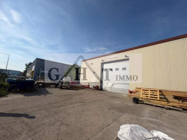 ENTREPOT BUREAUX 900 m2 A LA VENTE A CHENNEVIÈRES-SUR-MARNE — photo du bien