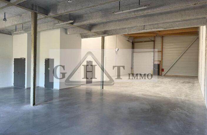 LOCATION – LOCAUX D’ACTIVITÉS NEUFS – COUPVRAY — photo 2