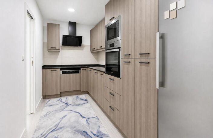 T4 familial 92 m² avec piscine - Marseille 13e — photo 4