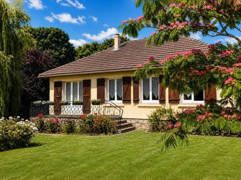 Le Billot : Plain-pied sur 4 212 m² avec dépendance Zone U — photo 1