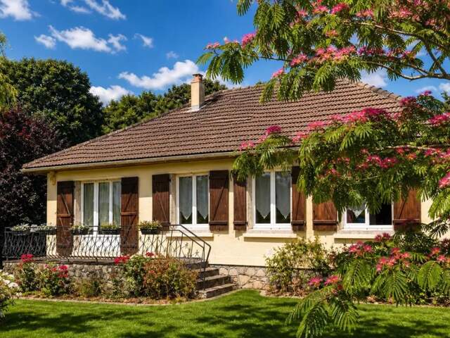 Le Billot : Plain-pied sur 4 212 m² avec dépendance Zone U — photo du bien