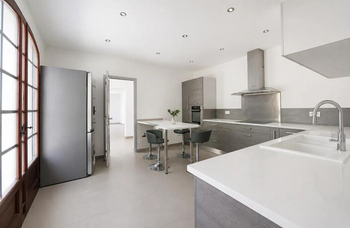 Maison de 6 pièces de 142 m² à Sallebœuf — photo 5