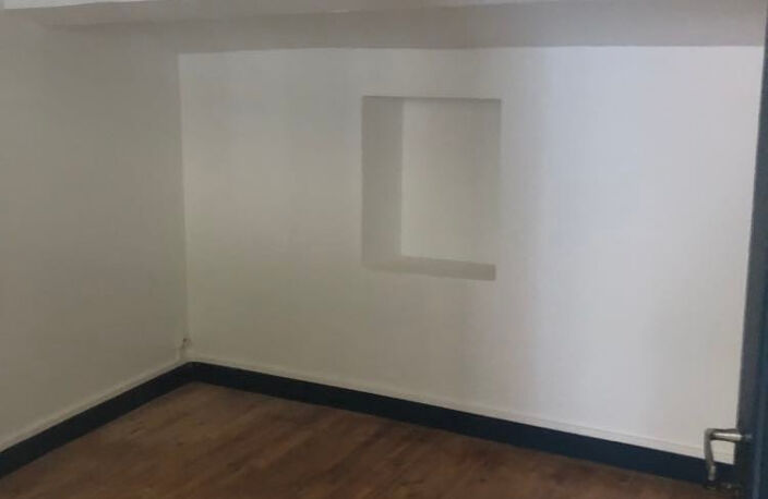 À Annonay, appartement de 29m2 à louer — photo 2