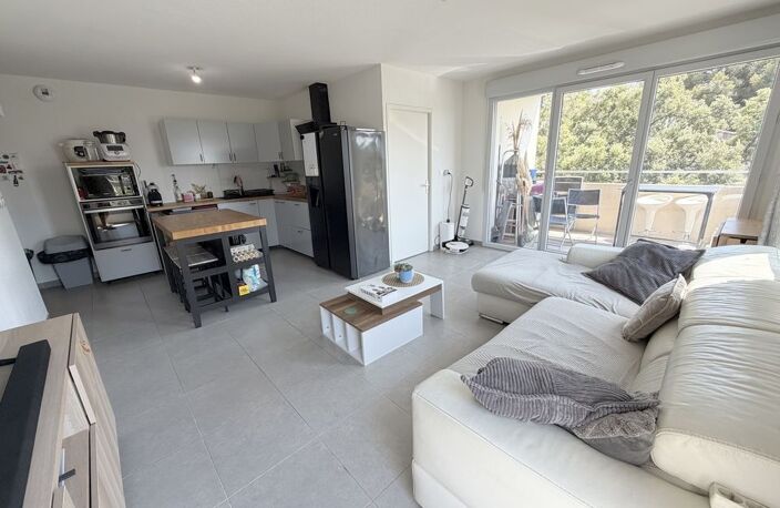 APPARTEMENT T4 DE 79m² / DERNIER ETAGE / BALCON / DOUBLE PLACE — photo 4