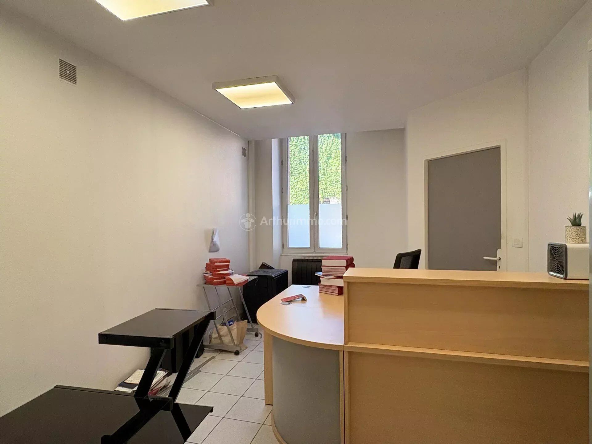 Local commercial 4 pièces 79 m² · à Gaillac · 79 m² · 670 €/mois