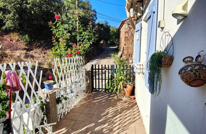 jolie maison de village avec terrasse vue dégagéé — photo 3