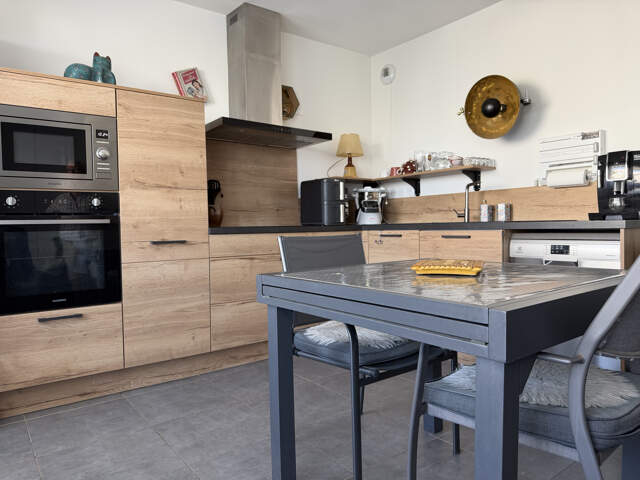 À vendre   Superbe appartement 3 pièces avec grande terrasse — photo du bien