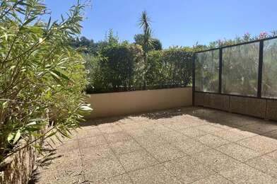 Appartement 2 pièces 1061 €
