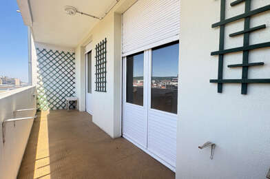 Appartement 5 pièces 1100 €
