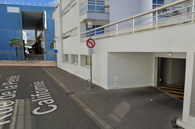 Garage  110 €