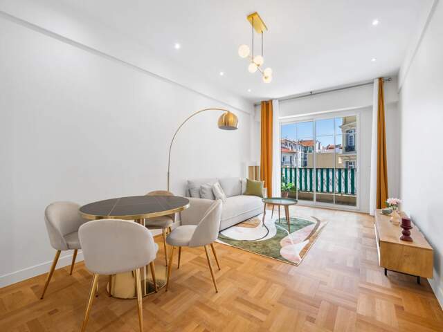 NICE - ALSACE/LORRAINE - Appartement 3 pièces traversant avec terrasses refait à neuf — photo du bien