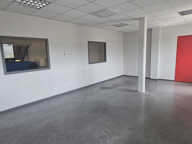 CELLULE D'ACTIVITE A LOUER ANGERS OUEST — photo 2
