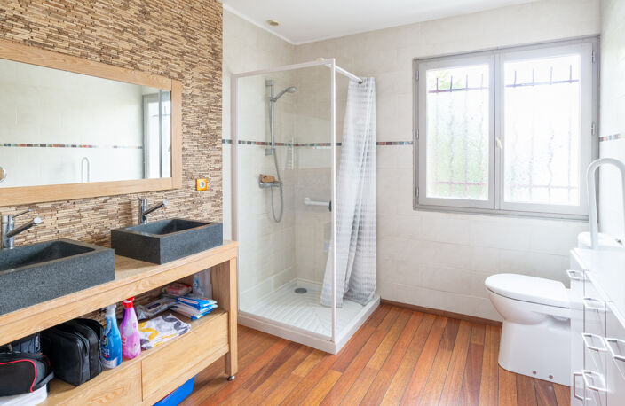 Ascain   Maison avec piscine au pied de la Rhune — photo 4