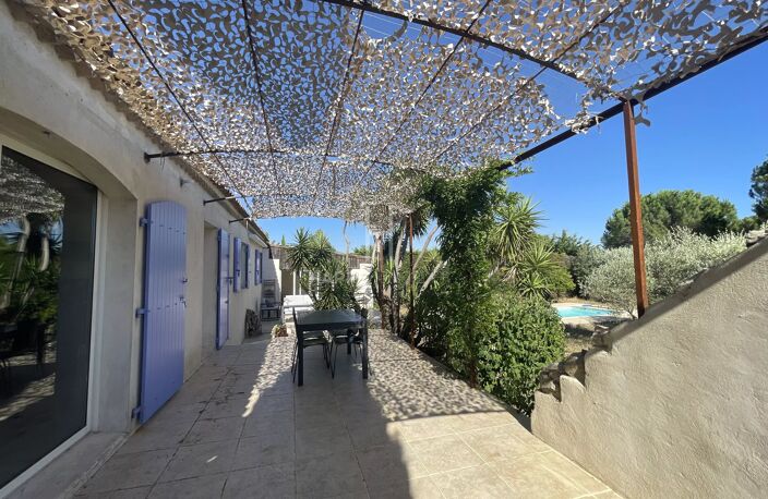 Coup de cœur ! Arles, Maison de plain-pied avec piscine sur 4 500 m² de terrain — photo 4