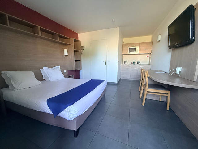 STUDIO MEUBLE PROCHE ARPAJON - 21,01 M2 — photo du bien