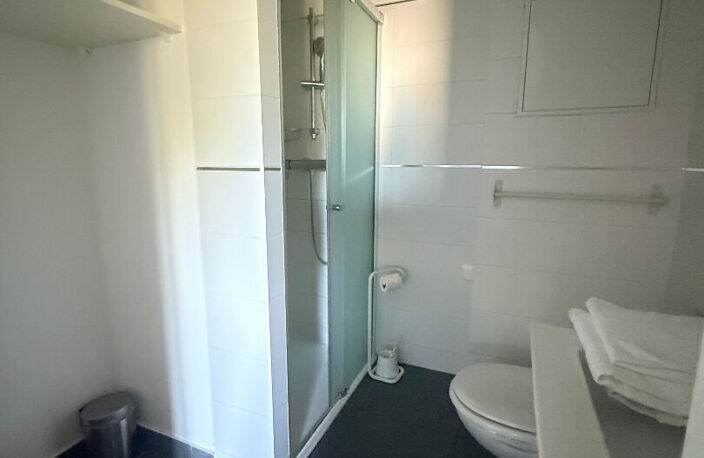 STUDIO MEUBLE PROCHE ARPAJON - 21,01 M2 — photo 2
