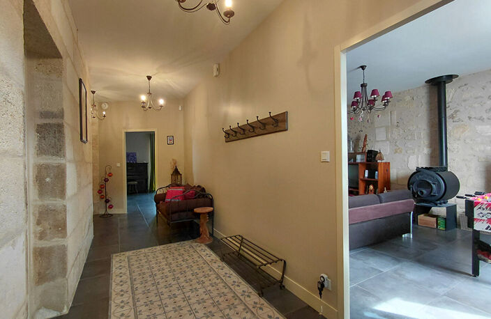 Maison de ville 'bourgeoise' 245 m² Pugnac — photo 4