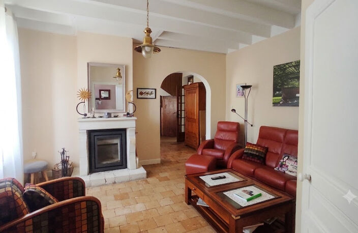 BELLE MAISON ANCIENNE QUARTIER EST CHATELLERAULT — photo 2
