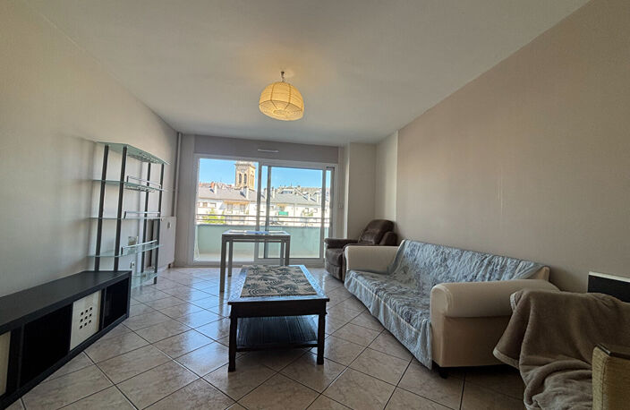 Secteur prisé - Appartement 4 pièces lumineux avec balcons et cave  proche centre Chambéry — photo 3