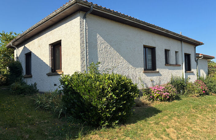 Maison de plain-pied avec vue dégagée sur la campagne, à deux pas de Cancon — photo 2