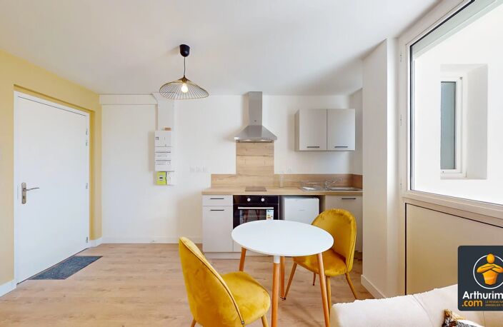 Appartement 2 pièces de 37 m² entièrement rénové avec vue dégagée. — photo 5