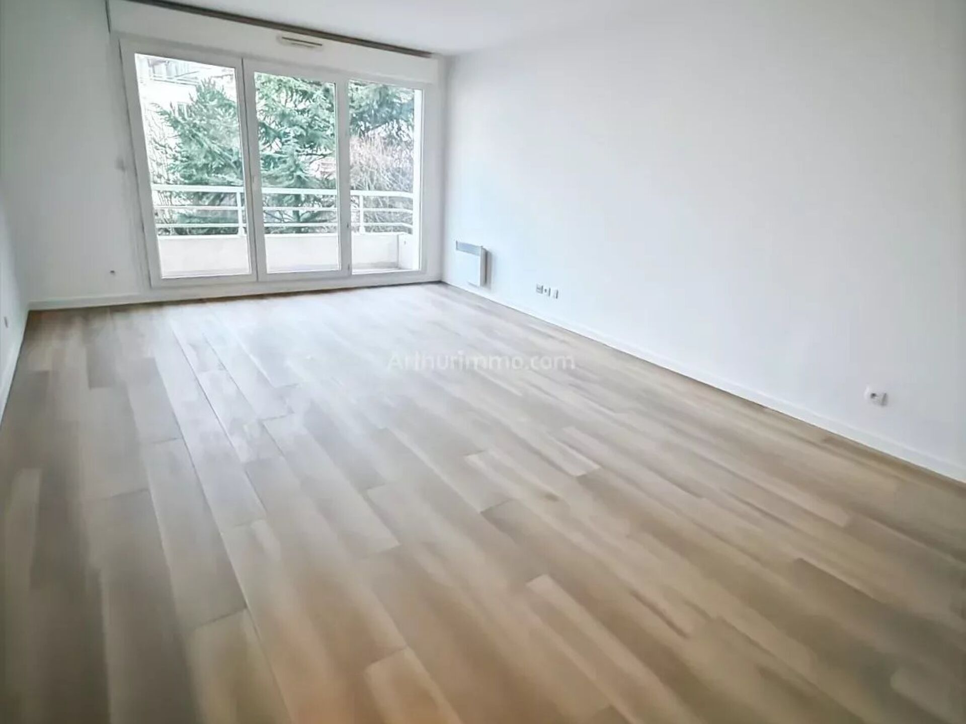 Appartement 4 pièces 75 m² · à Corbeil-Essonnes · 75 m² · 148 000 €