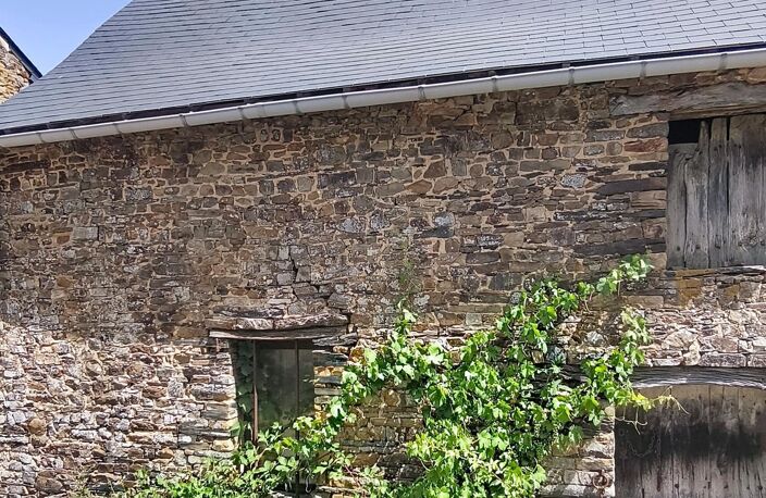 Bâtiments en pierre à rénover — photo 2