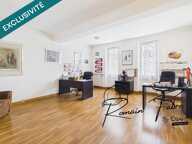 Immeuble de 630m2 comprenant un ensemble de locaux commerciaux de 360m2 ainsi qu'une maison avec 6 chambres — photo 4