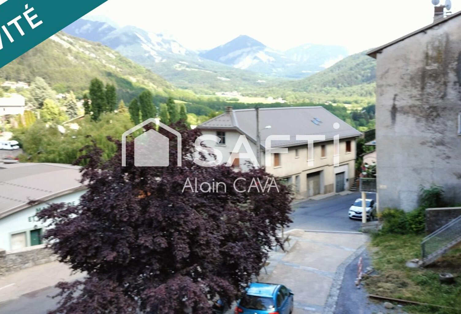 Appartement de 49 m² au prier étage avec balocon et garage en indivision — photo 1