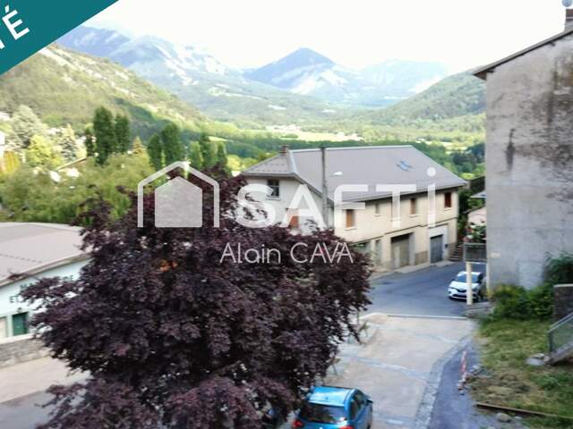 Appartement de 49 m² au prier étage avec balocon et garage en indivision — photo du bien