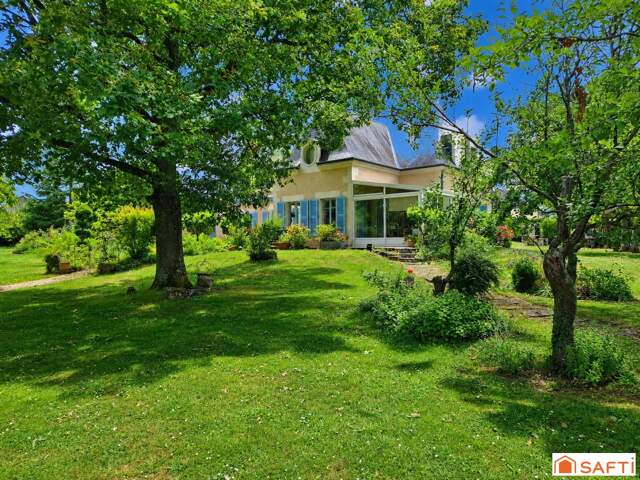 Château-du-Loir  Maison d'architecte sur 5 200 m² — photo du bien