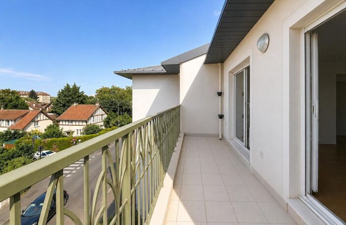À VENDRE  Superbe 3/4 pièces dernier étage  avec grand balcon et parking  Plateau de Vitry-sur-Seine — photo 2